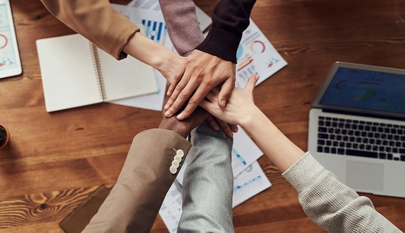 Noms pour une équipe de 6 personnes